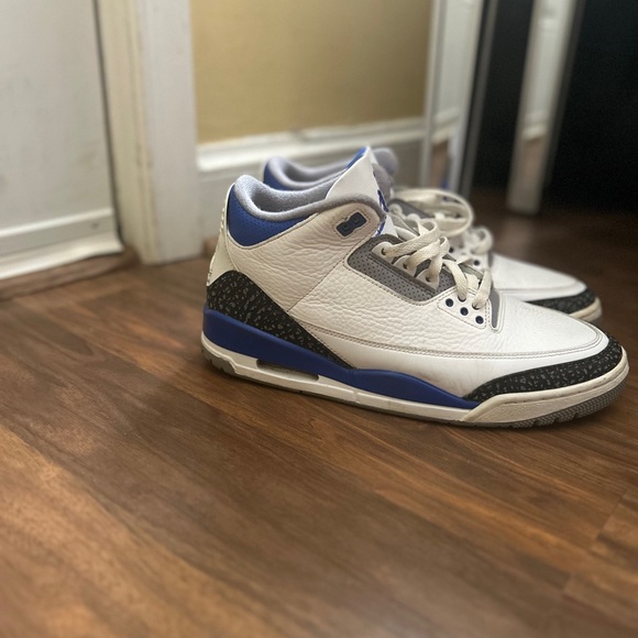 Nike Air Jordan 3 Retro White Blue Sneakers - Picture 2 of 5